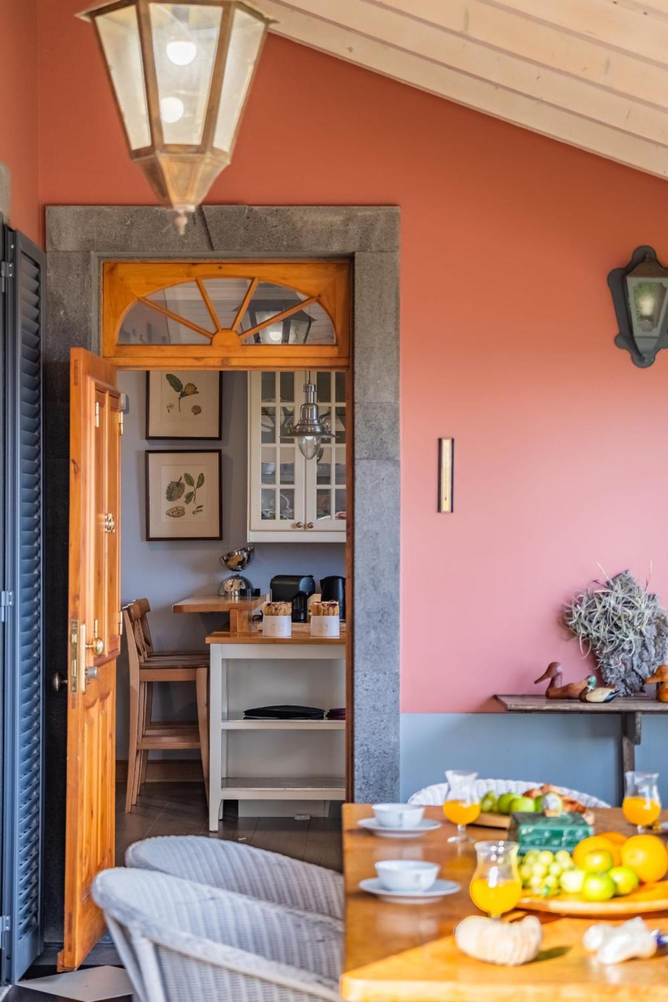 Vila Botanica - By Wehost ฟุงชาล ภายนอก รูปภาพ