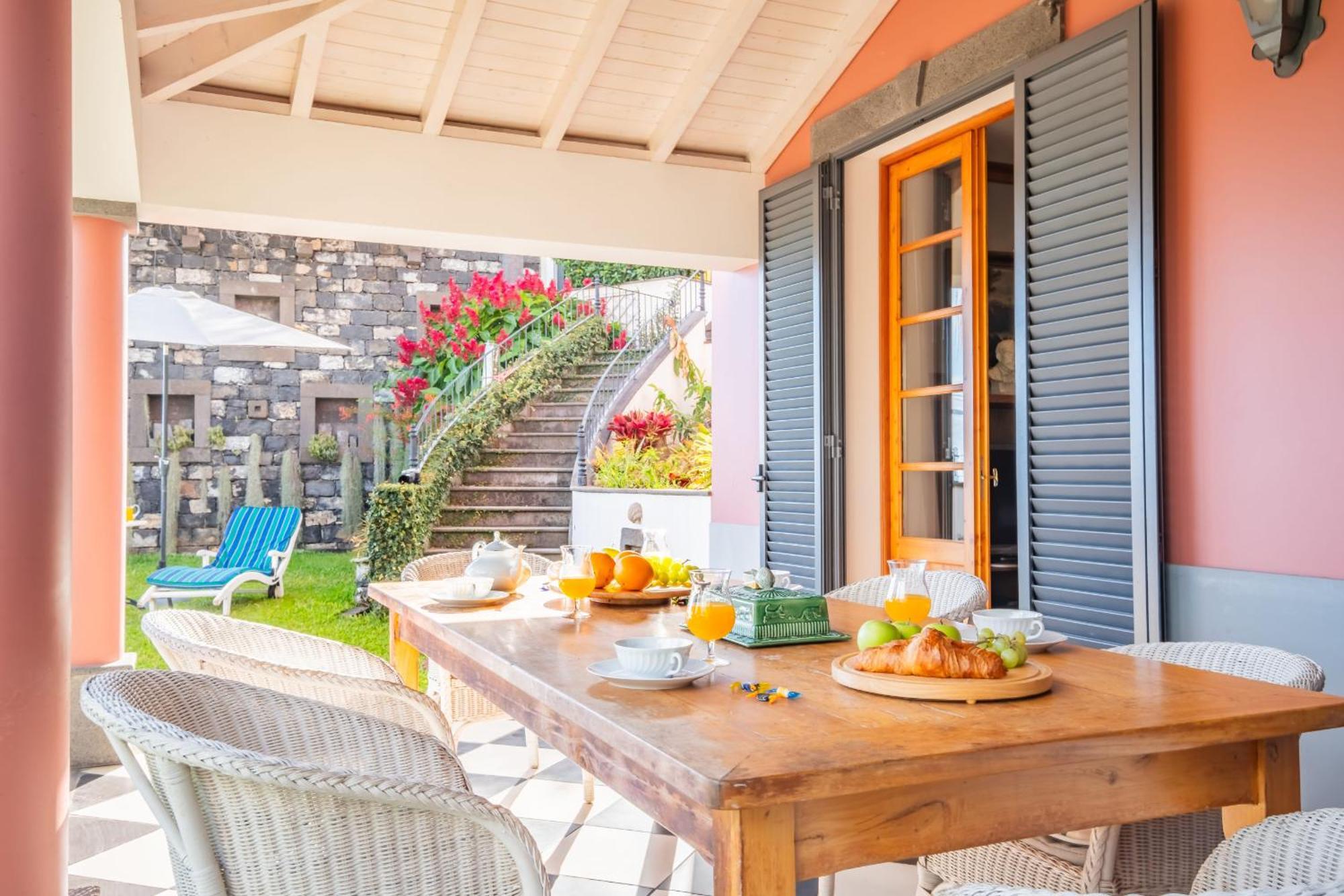 Vila Botanica - By Wehost ฟุงชาล ภายนอก รูปภาพ